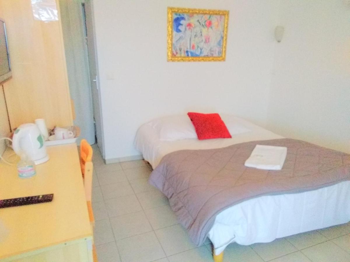 Auberge Villa Montaleigne Saint-Laurent-du-Var Ngoại thất bức ảnh
