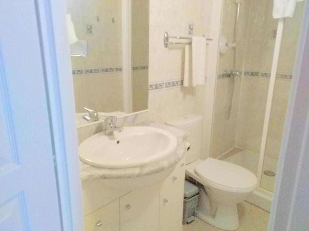 Auberge Villa Montaleigne Saint-Laurent-du-Var Ngoại thất bức ảnh